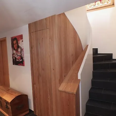 Enzo Apartmán