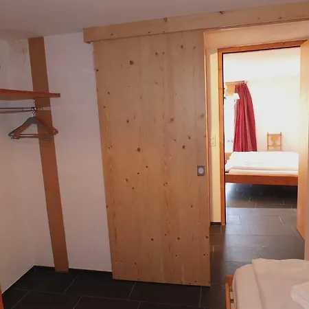 Enzo Apartmán *